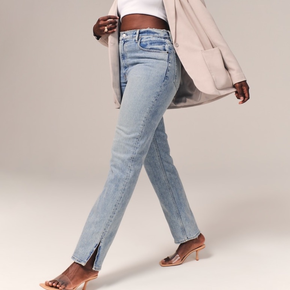 Abercrombie & Fitch curve love ultra high rise 90s straight Jean